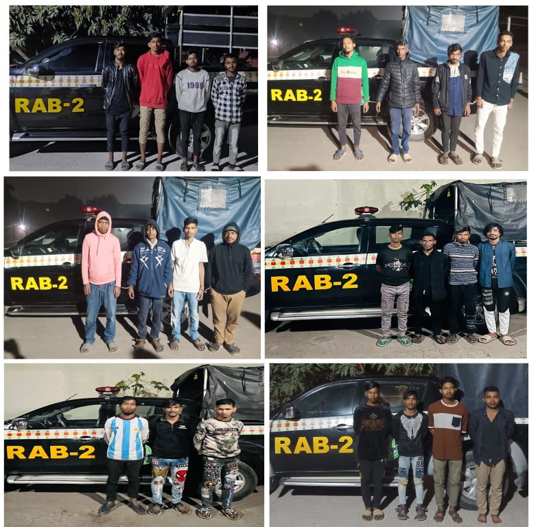 দিনে আত্মগোপনে থেকে রাতে ছিনতাই, গ্রেফতার ২৬